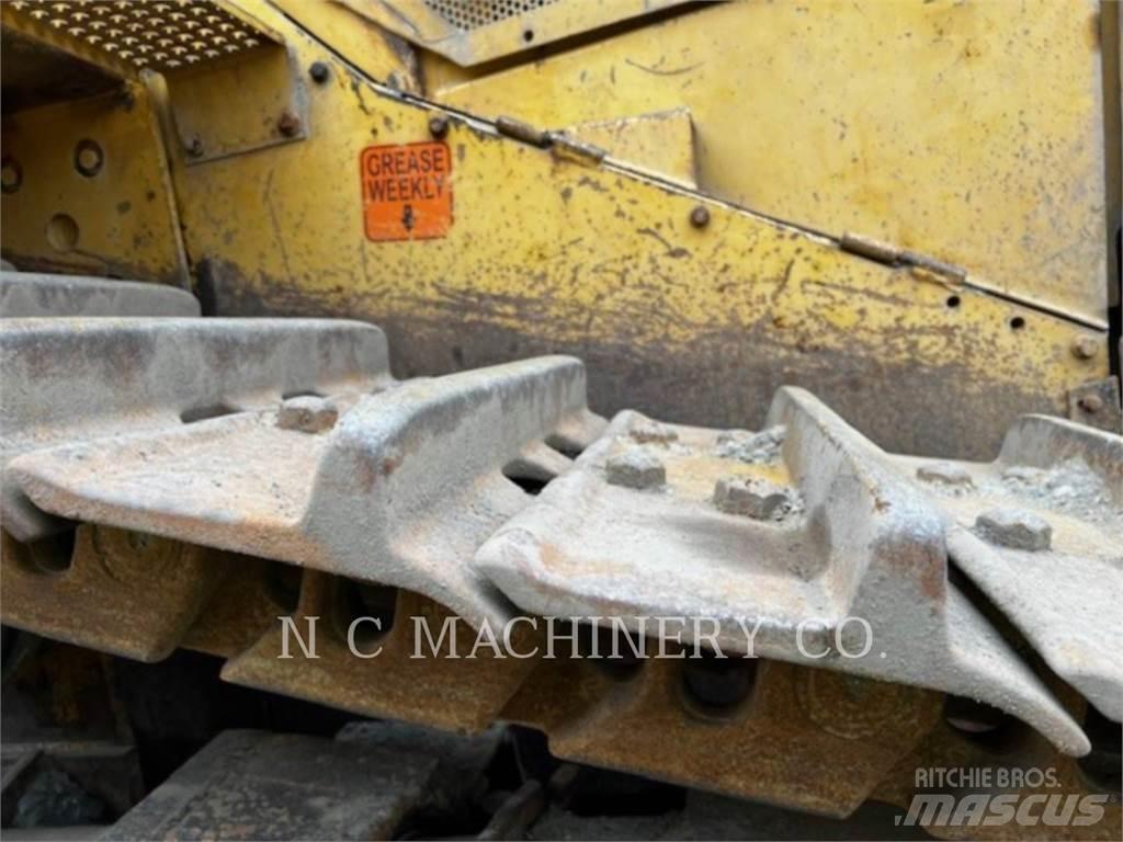 CAT D9N Buldožerji goseničarji