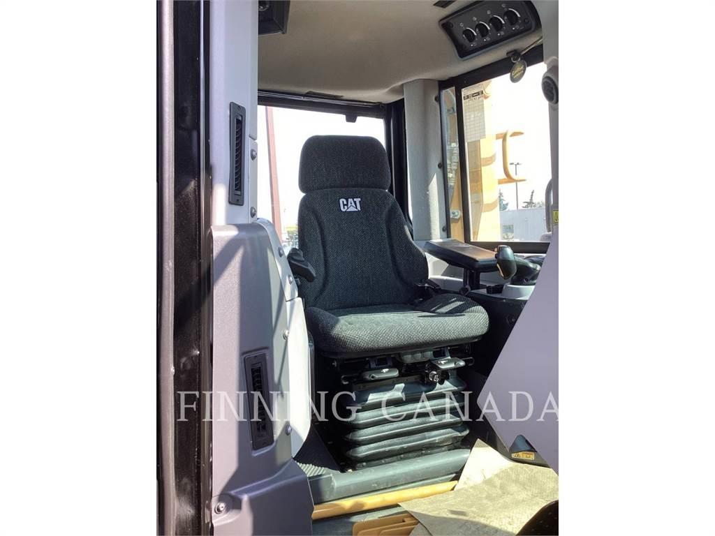 CAT D9T Buldožerji goseničarji