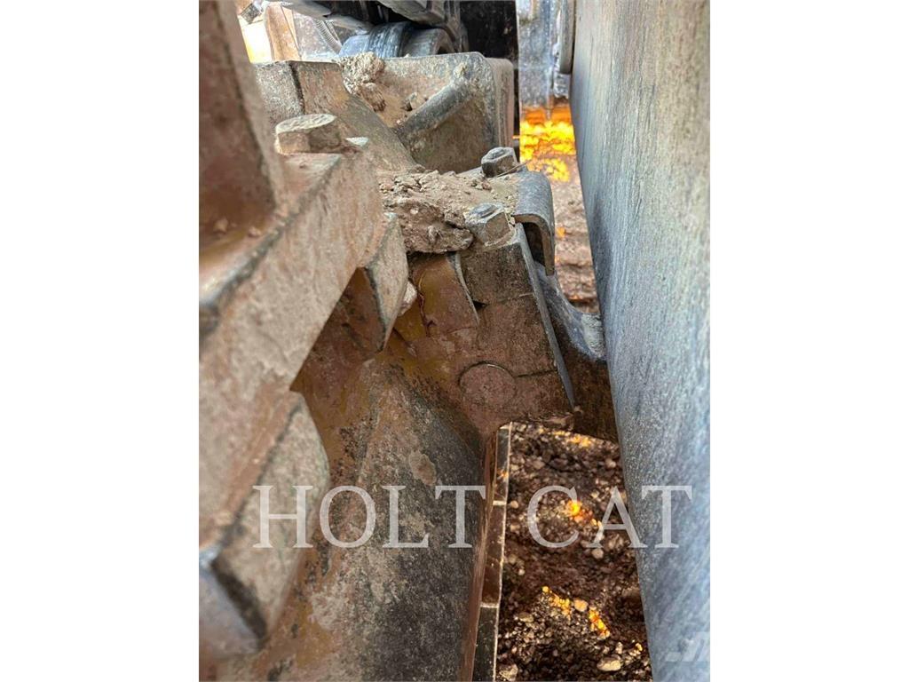 CAT D9T Buldožerji goseničarji