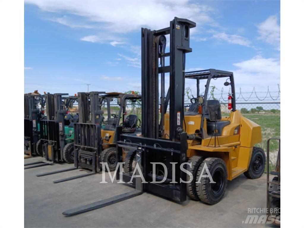 CAT DP70NM Dizelski viličarji