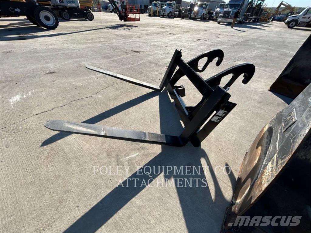 CAT FK20F53 Kolesni nakladalci