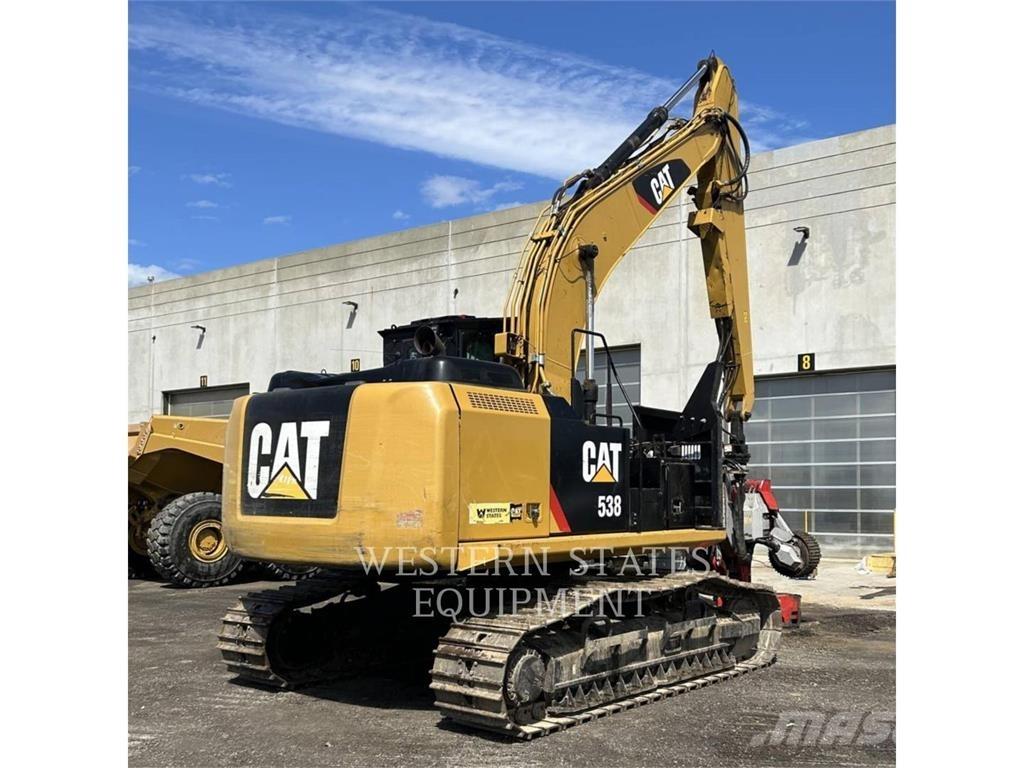 CAT FM538 Gozdarski traktorji