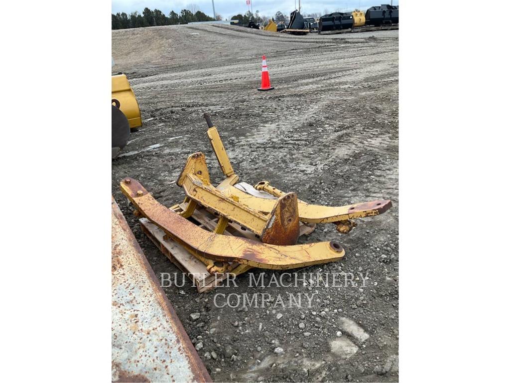 CAT FRONT SCARIFIER Rahljalniki