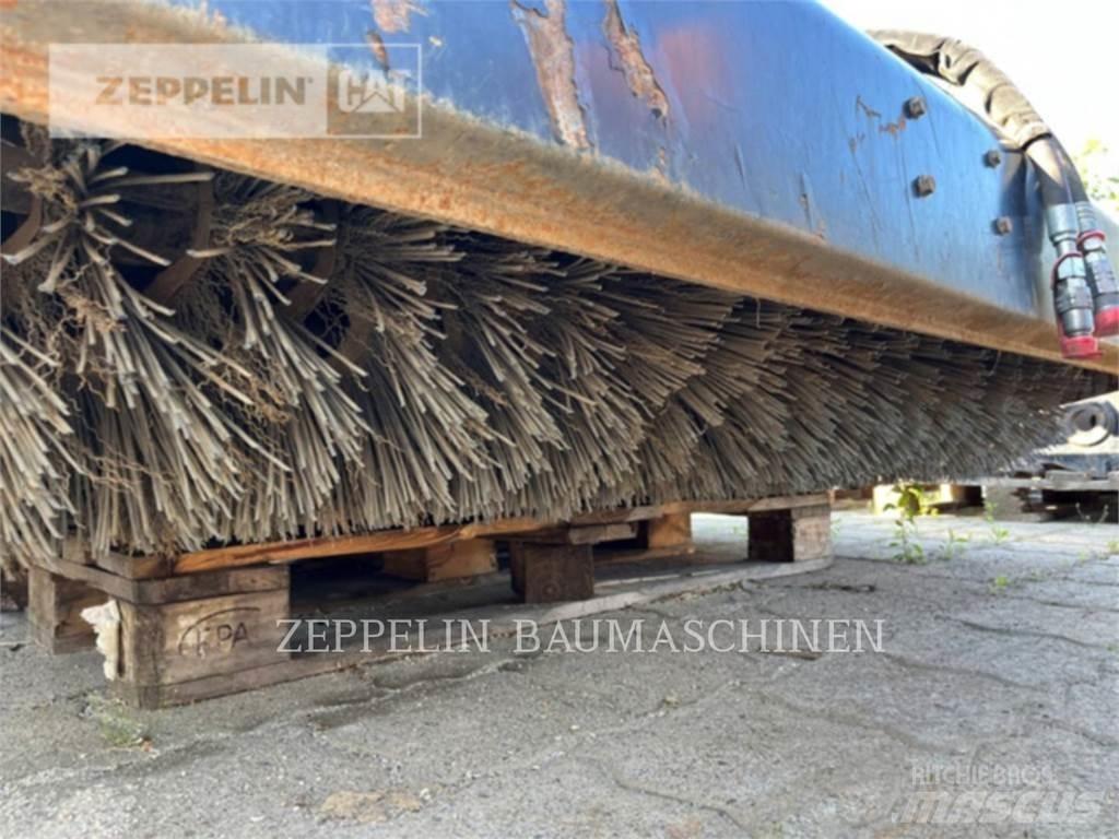 CAT KEHRMASCHINE BU118 Metle