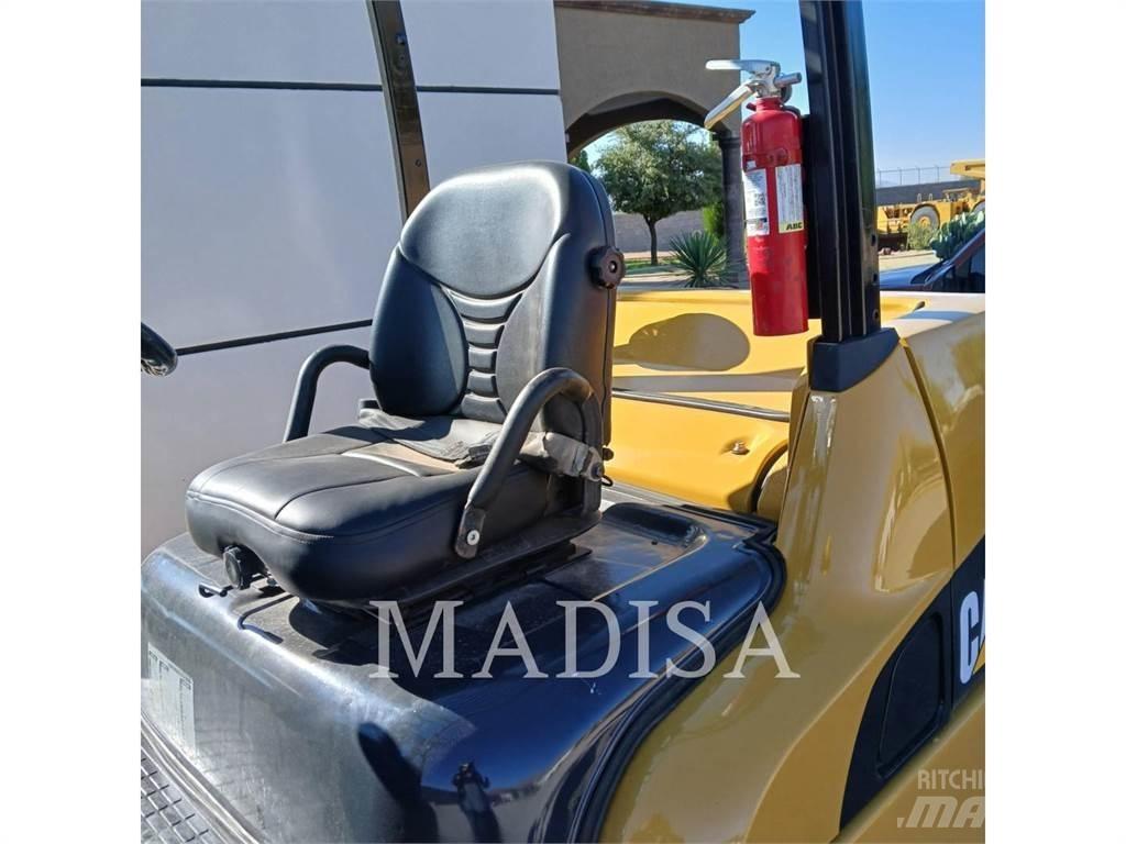 CAT LIFT TRUCKS DP50NM Dizelski viličarji
