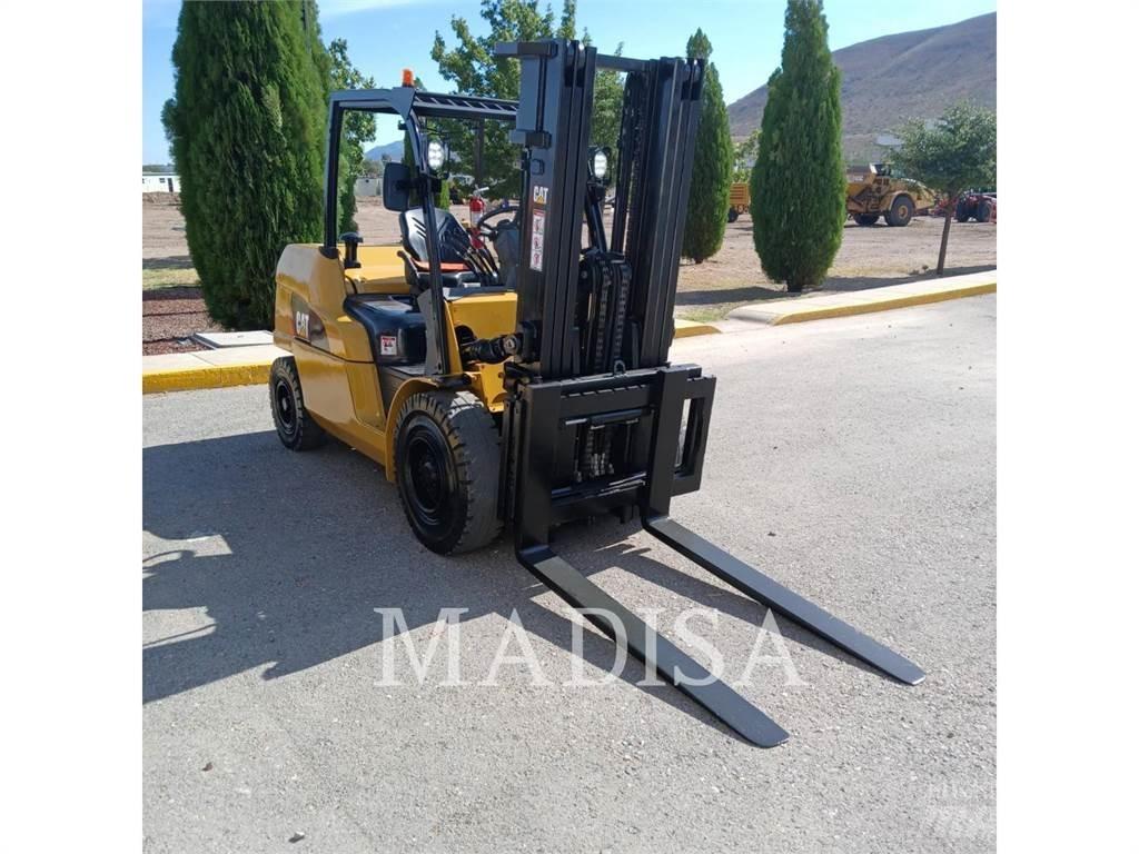 CAT LIFT TRUCKS DP50NM Dizelski viličarji