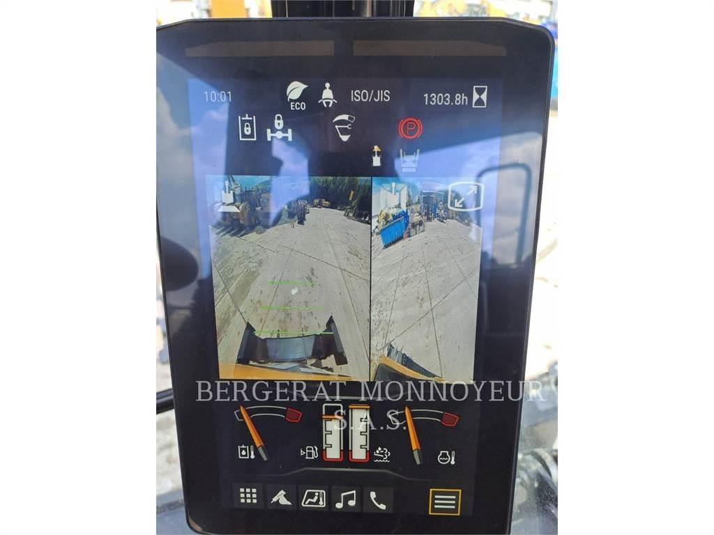 CAT M315 Bagri na kolesih