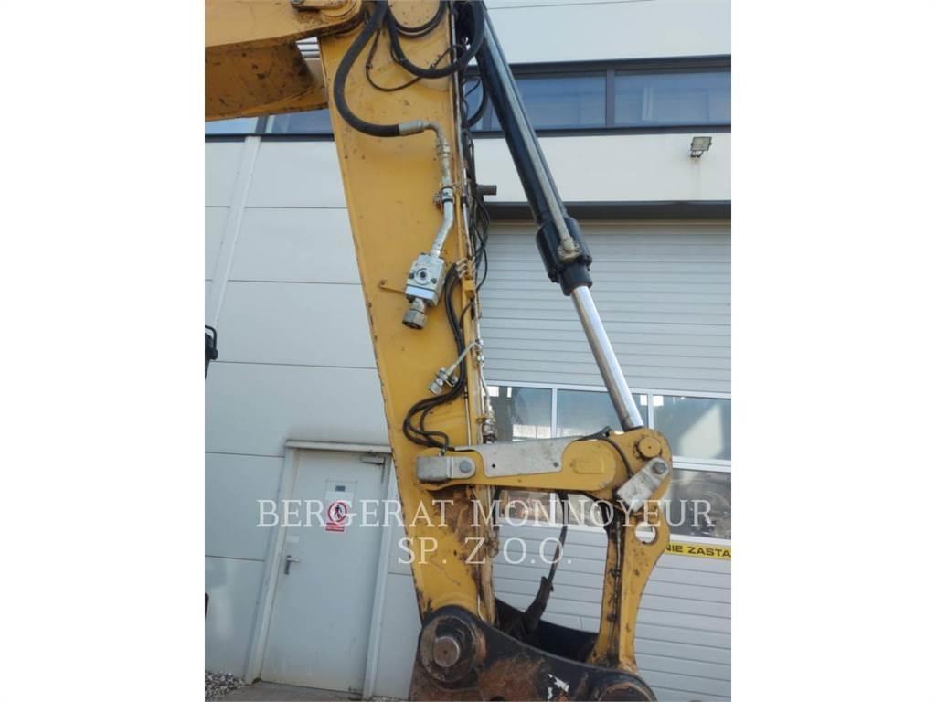 CAT M315F Bagri na kolesih