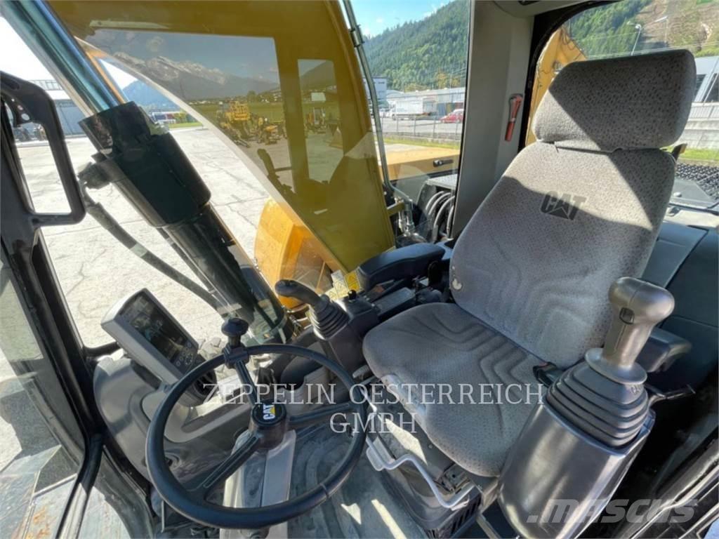 CAT M316D Bagri na kolesih