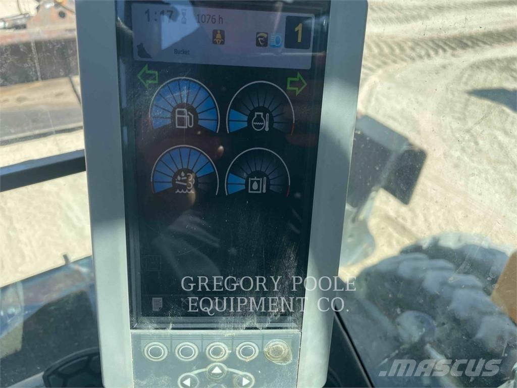 CAT M316F Bagri na kolesih
