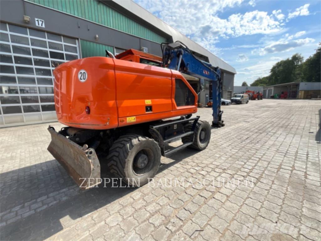 CAT M318-07A Bagri na kolesih