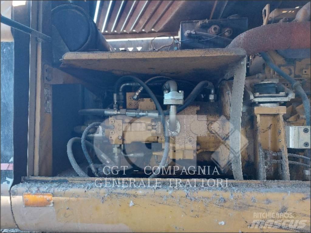 CAT M318CMH Bagri na kolesih