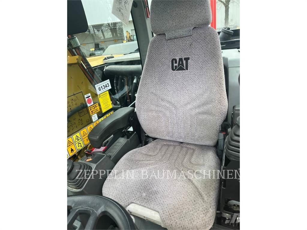 CAT M320F Bagri na kolesih