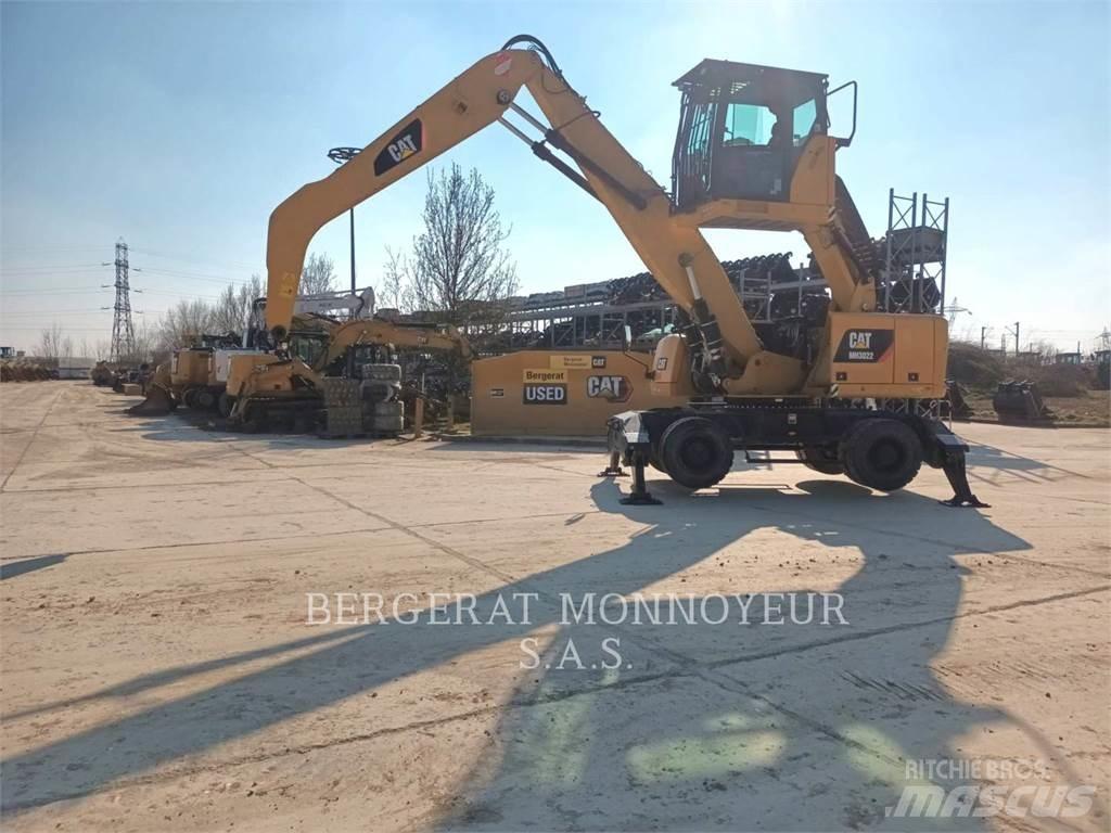 CAT MH3022 Bagri na kolesih