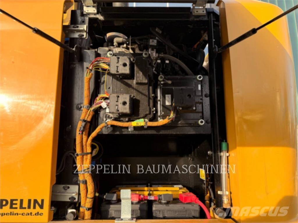 CAT MH3022-06C Rušilni bagri