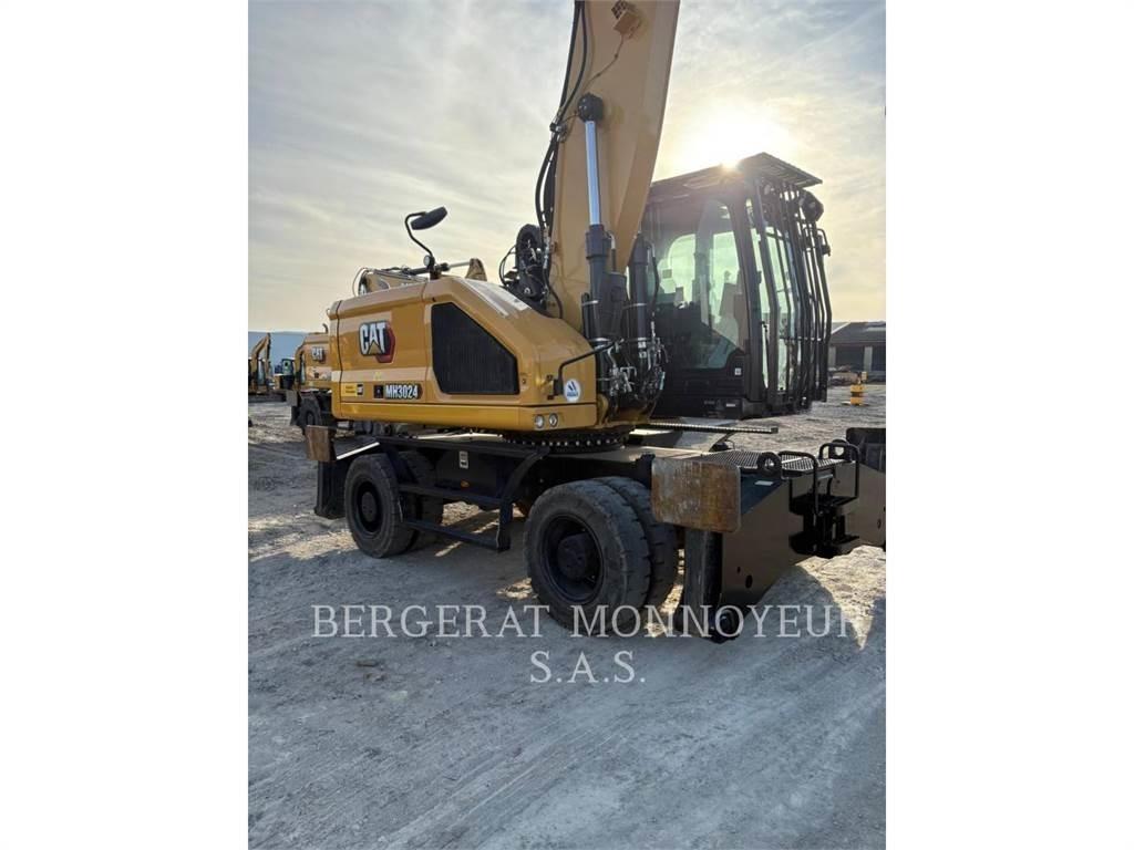 CAT MH3024 Bagri na kolesih