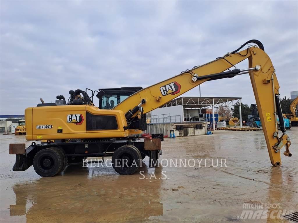 CAT MH3024 Bagri na kolesih