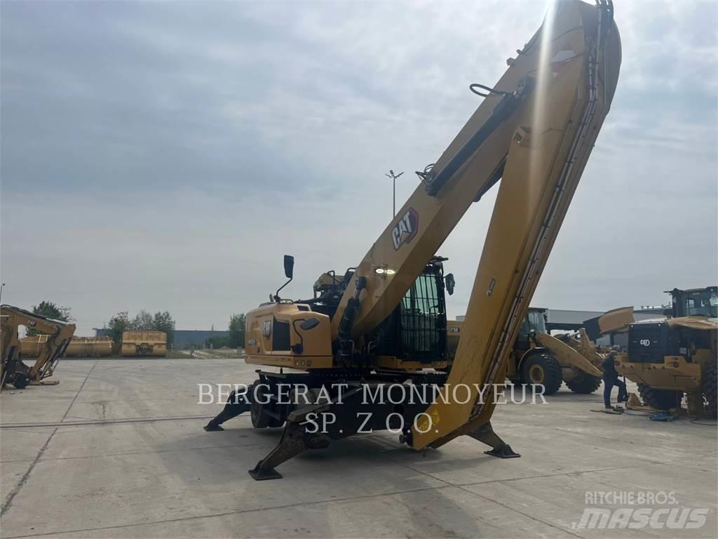 CAT MH3026 Bagri na kolesih