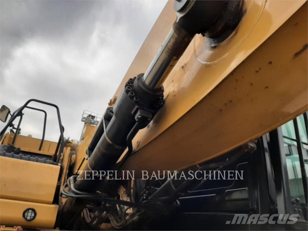 CAT MH3040-07A Rušilni bagri