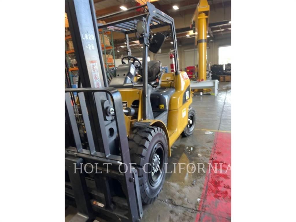 CAT MITSUBISHI DP45N1 Dizelski viličarji