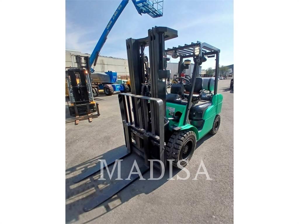 CAT MITSUBISHI FG30N-LP Viličarji - drugo