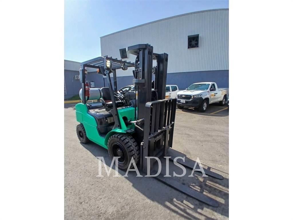 CAT MITSUBISHI FG30N-LP Viličarji - drugo