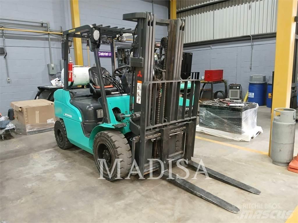 CAT MITSUBISHI FG30N-LP Viličarji - drugo