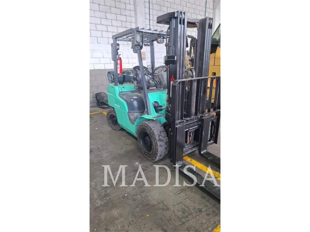 CAT MITSUBISHI FG30N-LP Viličarji - drugo