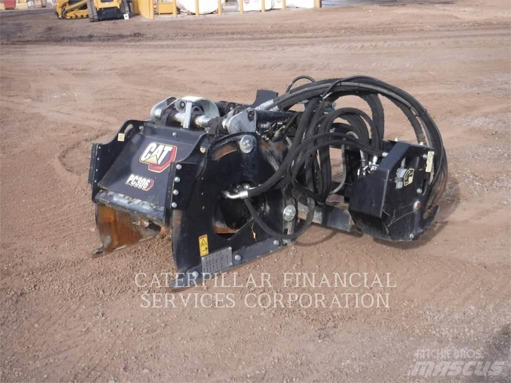 CAT PC306 Ravnalniki