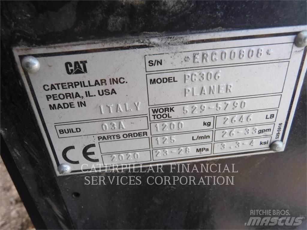 CAT PC306 Ravnalniki