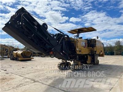 CAT PM822 Freze za asfalt