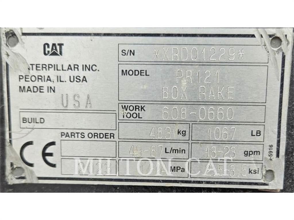CAT PR121 POWERBOX RAKE Obračalniki in zgrabljalniki