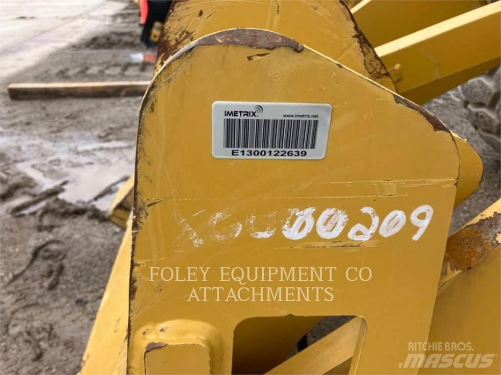 CAT QC938FXD Kolesni nakladalci
