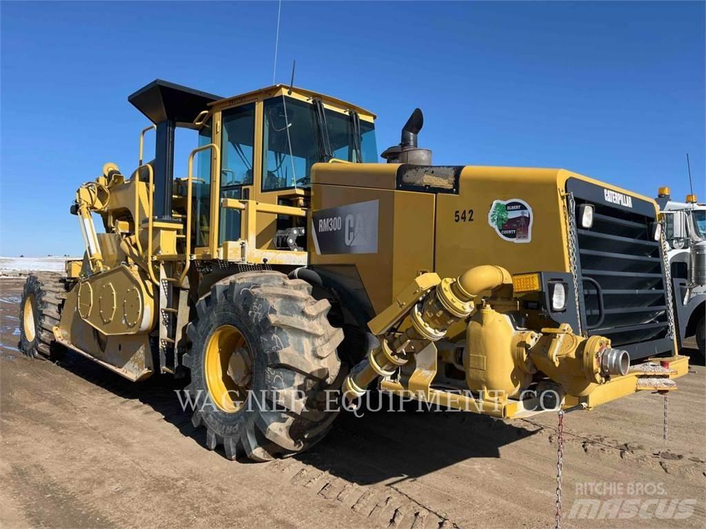 CAT RM300 Stroji za recikliranje asfalta