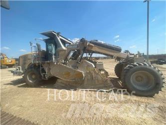 CAT RM400 Stroji za recikliranje asfalta
