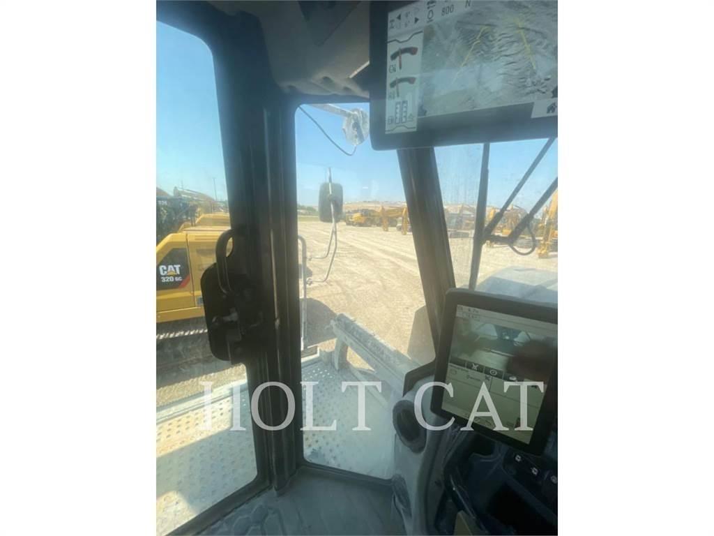 CAT RM400 Stroji za recikliranje asfalta