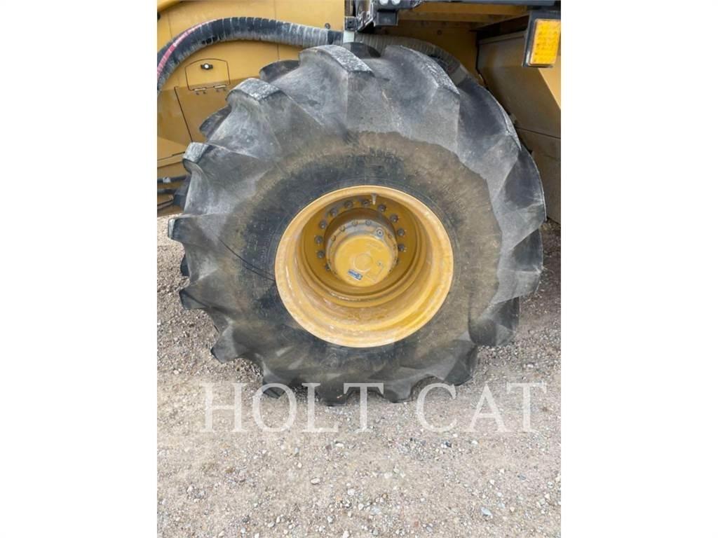 CAT RM400 Stroji za recikliranje asfalta