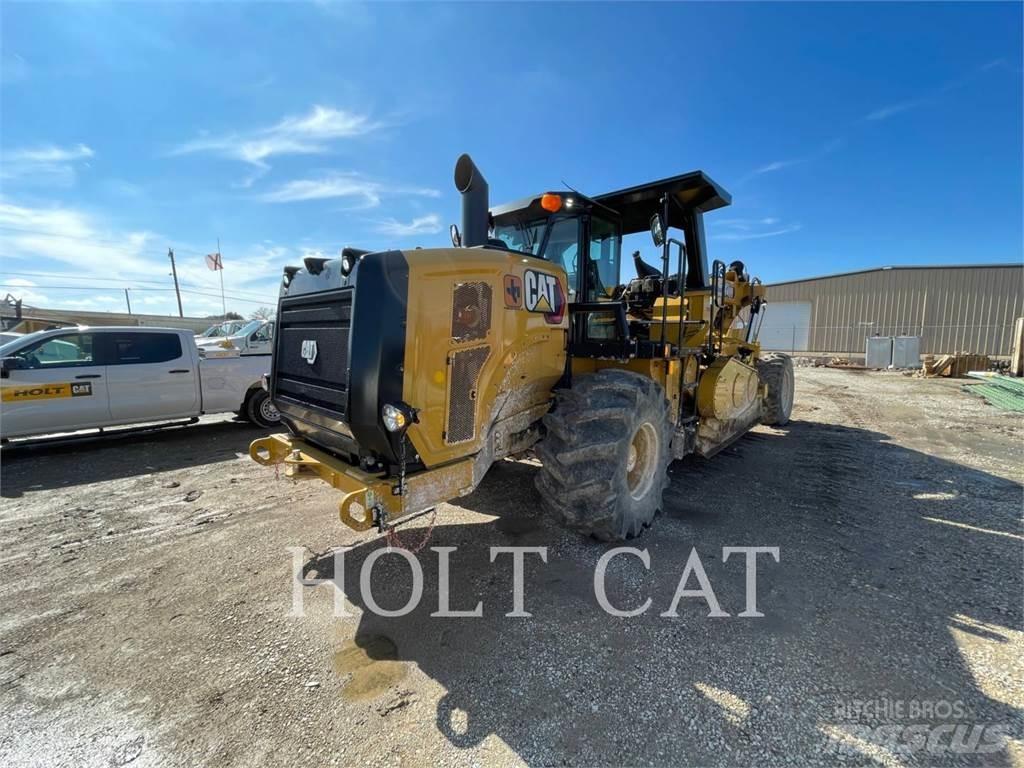 CAT RM400 Stroji za recikliranje asfalta
