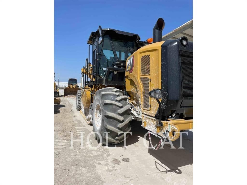 CAT RM400 CAB Stroji za recikliranje asfalta