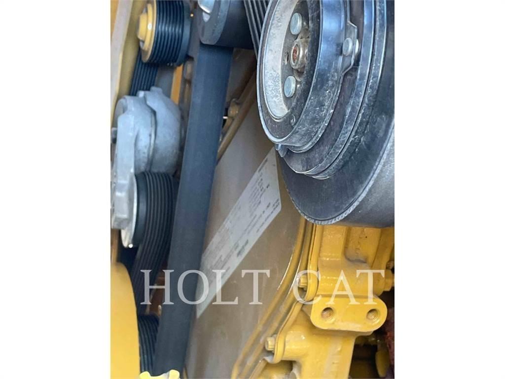 CAT RM400 CAB Stroji za recikliranje asfalta