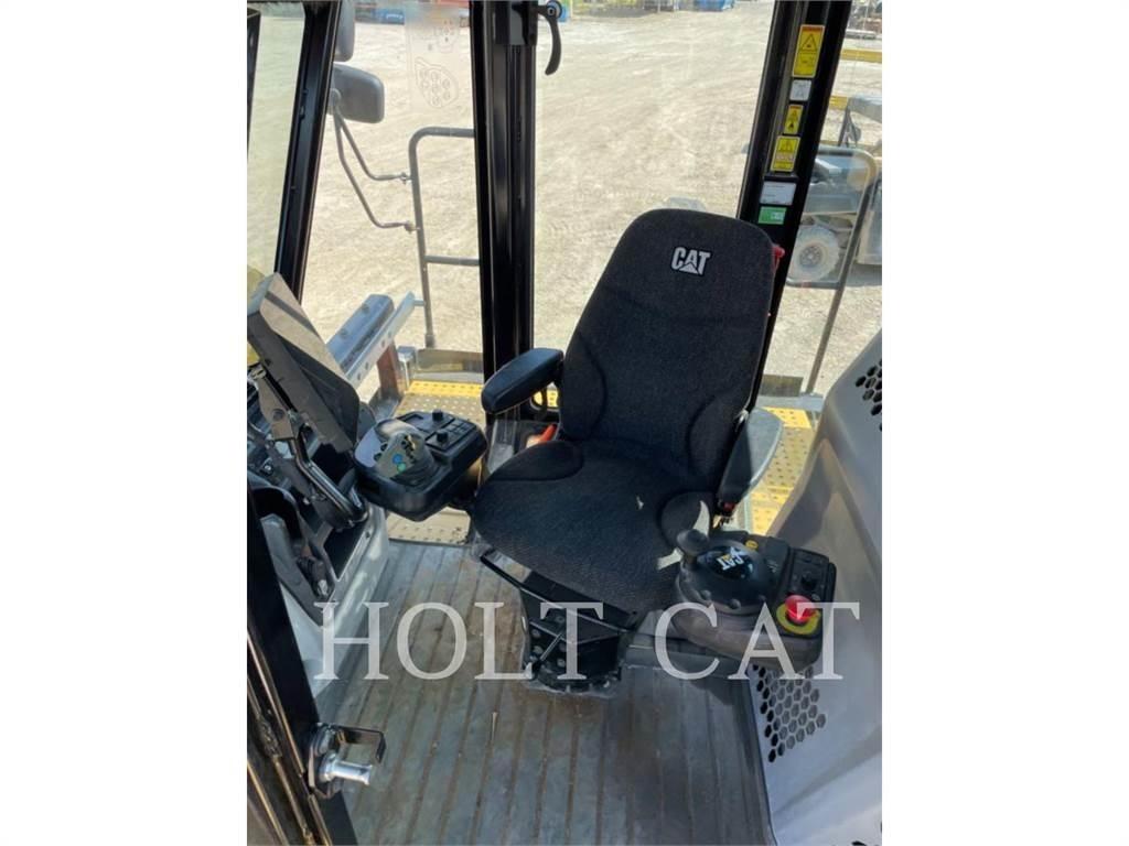 CAT RM400 CAB Stroji za recikliranje asfalta