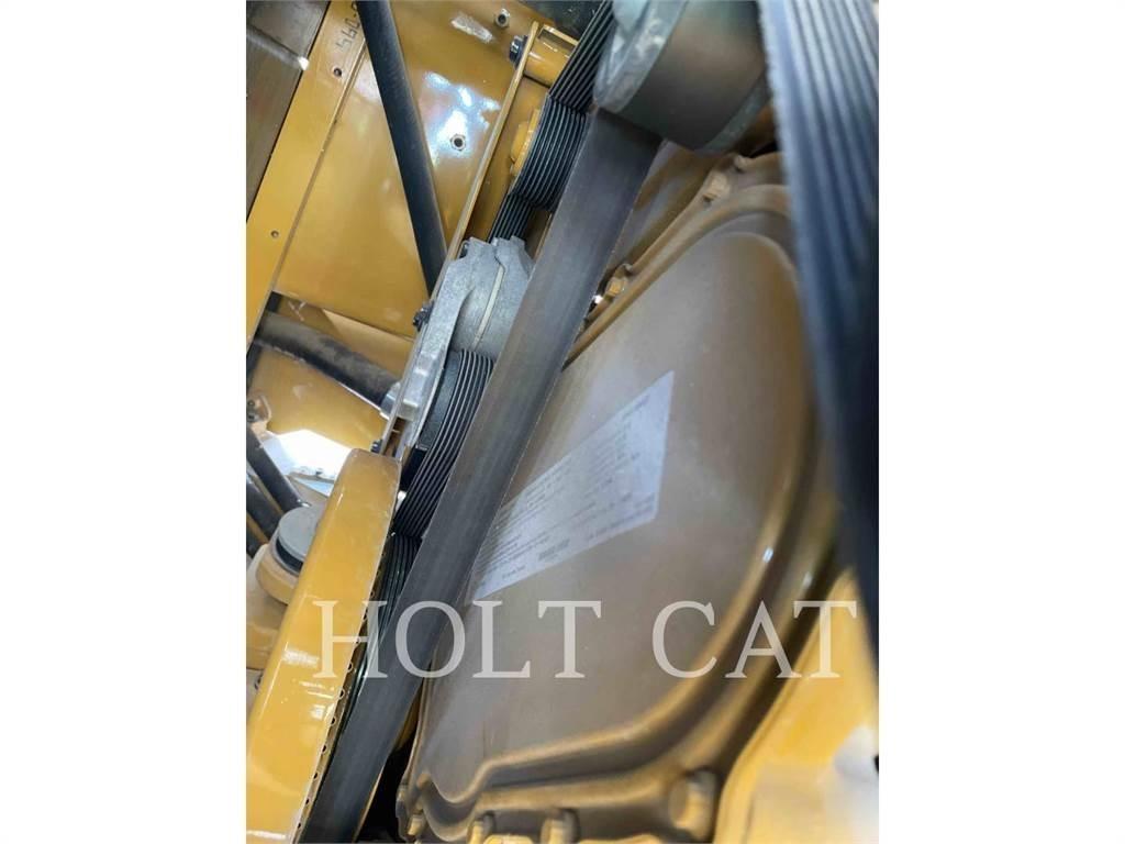 CAT RM400 CAB Stroji za recikliranje asfalta