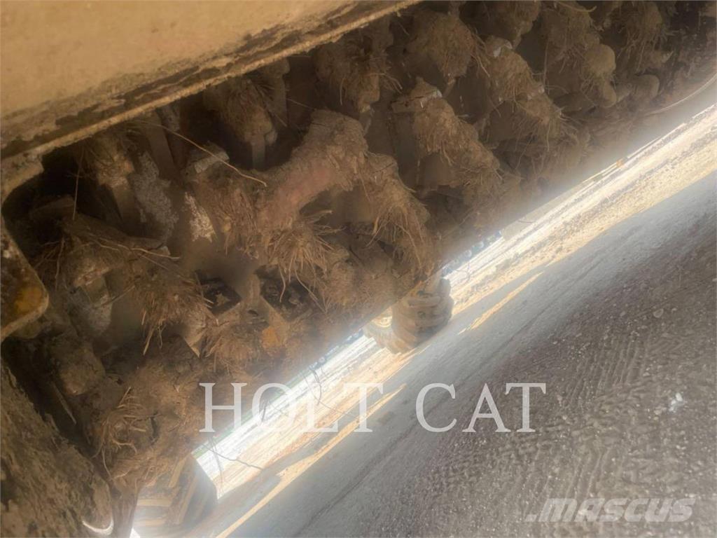 CAT RM400 CAB Stroji za recikliranje asfalta