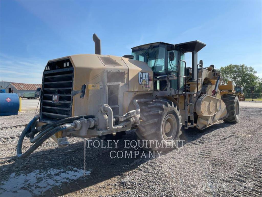 CAT RM500B Asfaltni finišerji