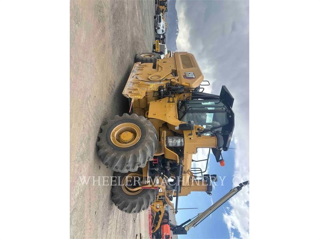 CAT RM800 Stroji za recikliranje asfalta