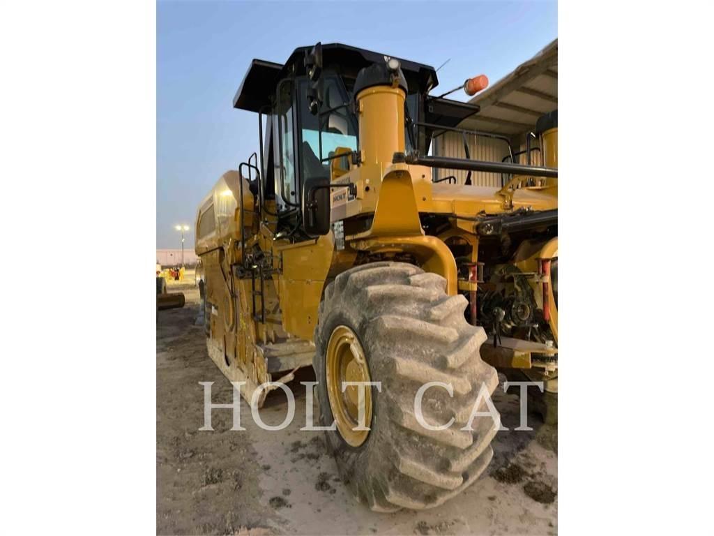 CAT RM800 Stroji za recikliranje asfalta