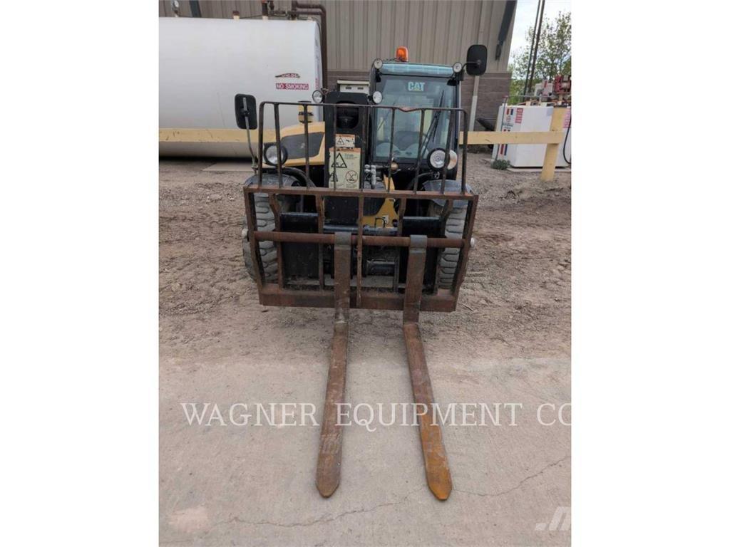 CAT TH255C Teleskopski viličarji