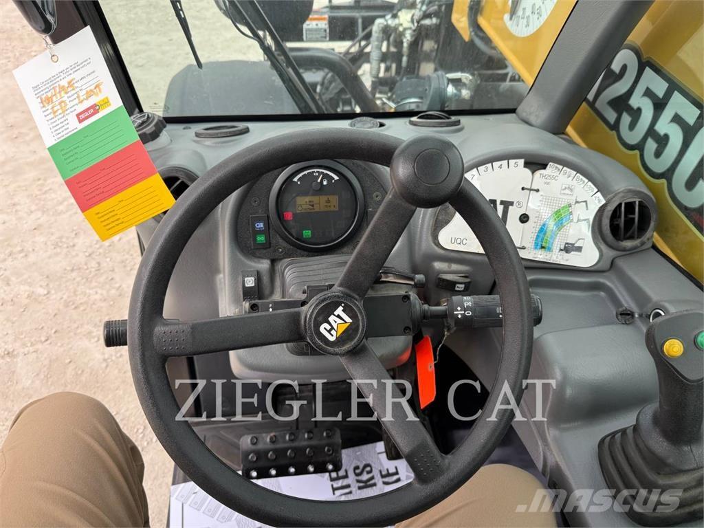 CAT TH255C Teleskopski viličarji