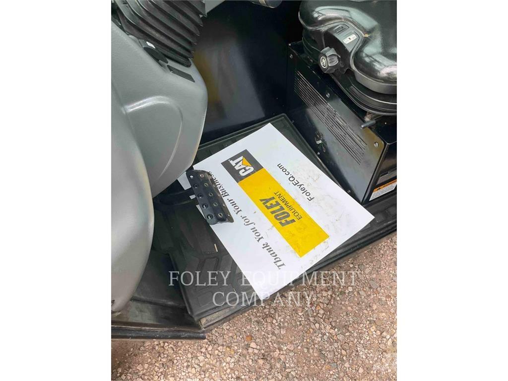 CAT TH255CC Teleskopski viličarji