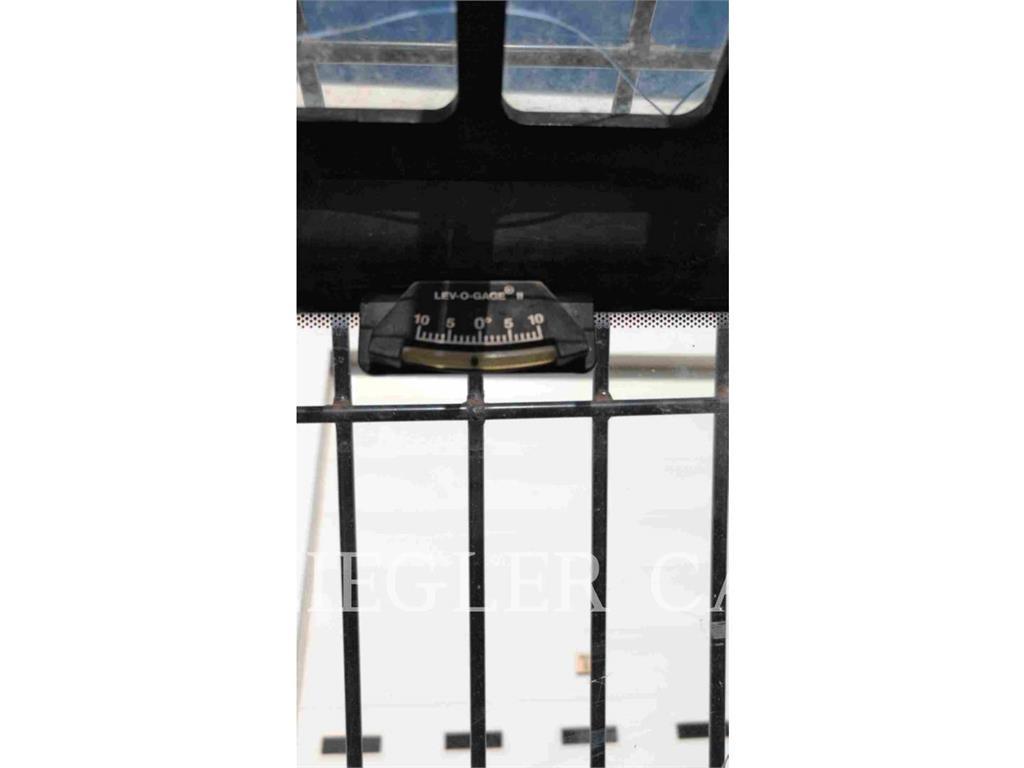 CAT TH360B Teleskopski viličarji